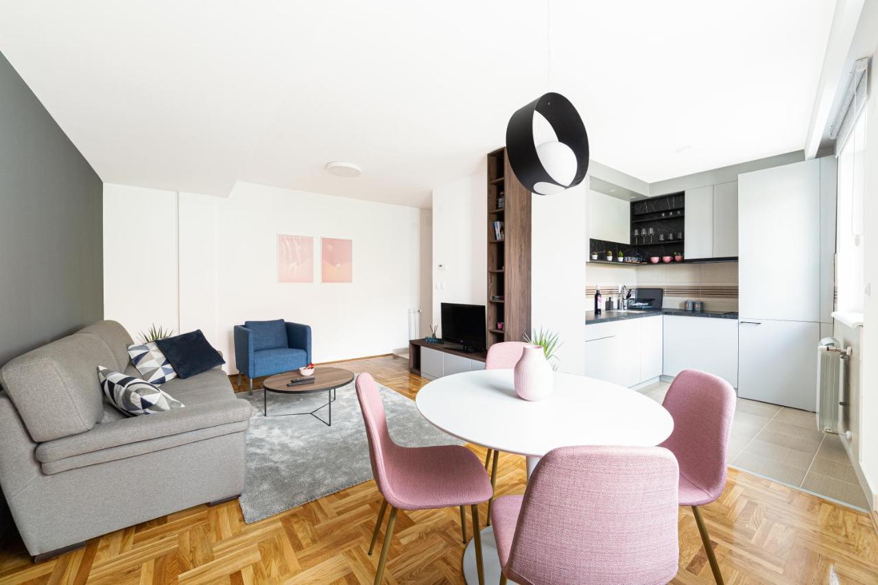 Djokic Apartments Kragujevac Ngoại thất bức ảnh