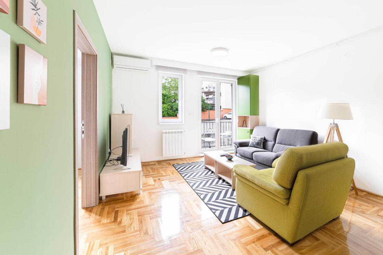 Djokic Apartments Kragujevac Ngoại thất bức ảnh