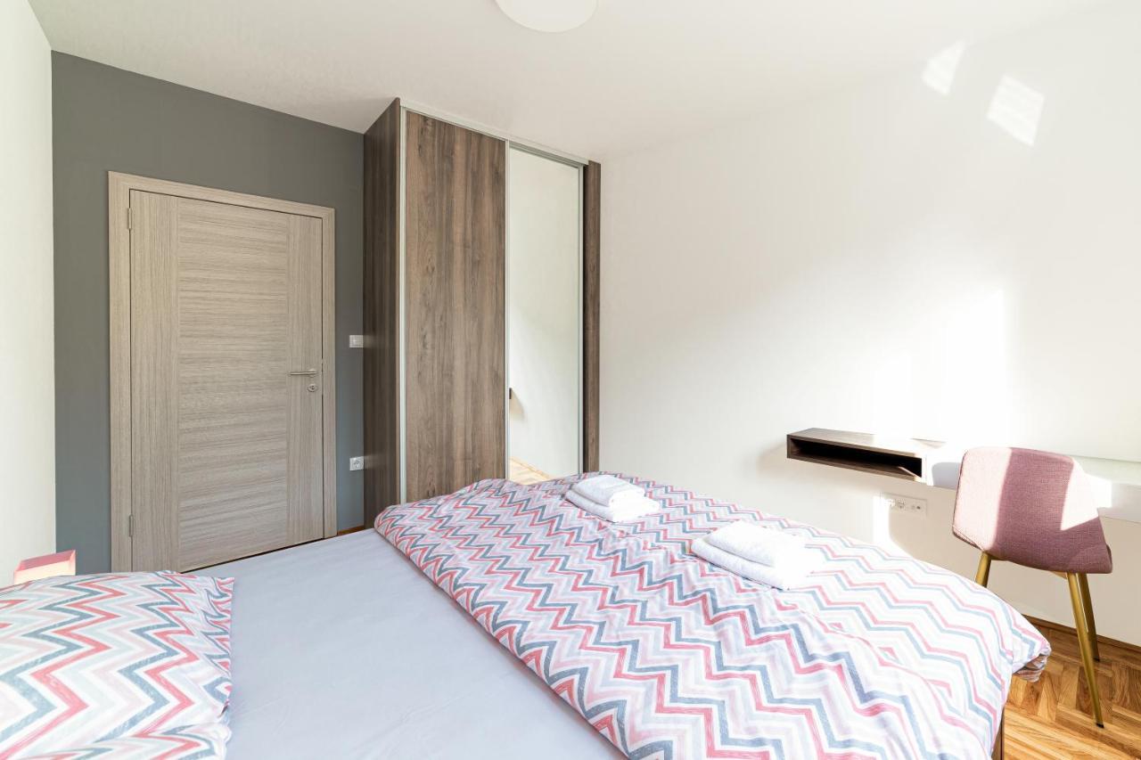 Djokic Apartments Kragujevac Ngoại thất bức ảnh
